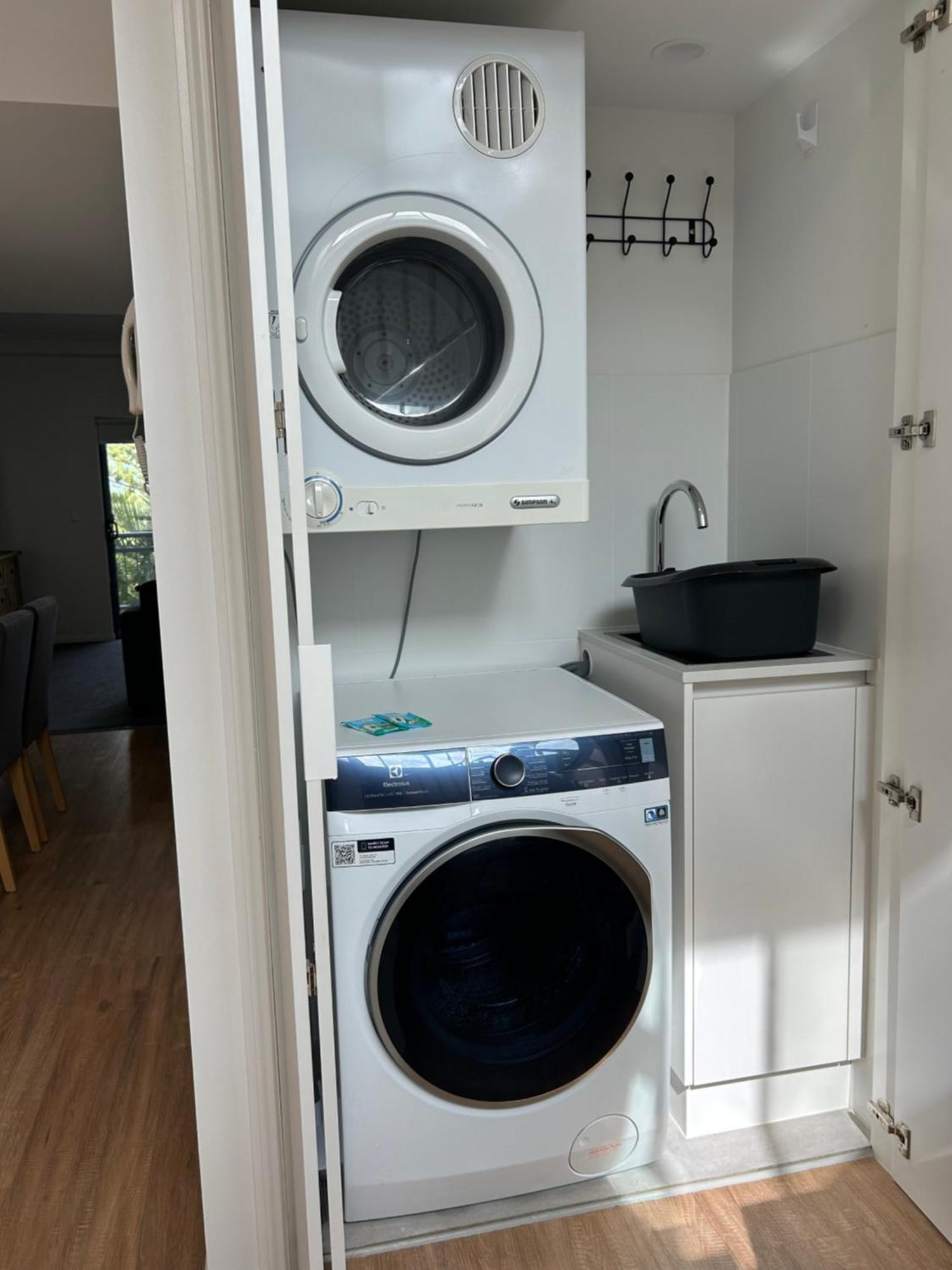 Bella Mare Coolangatta Beachside Apartments Gold Coast Extérieur photo